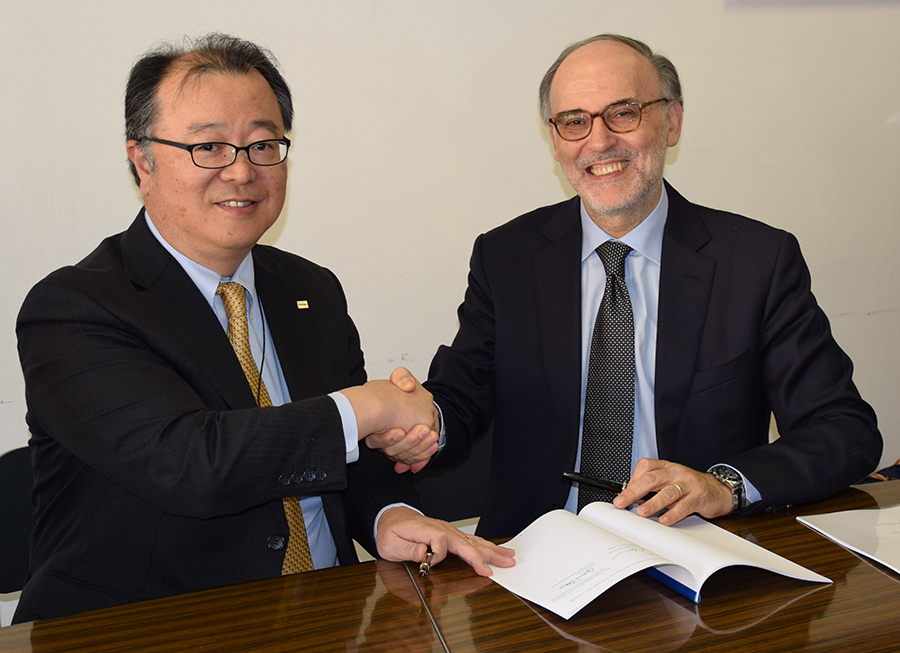 Firma accordo ENEA Toshiba