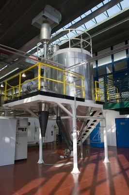 Impianto di essiccamento per nebulizzazione (Spray-dryer). Hall Tecnologica Agrobiopolis CR Trisaia (MT)