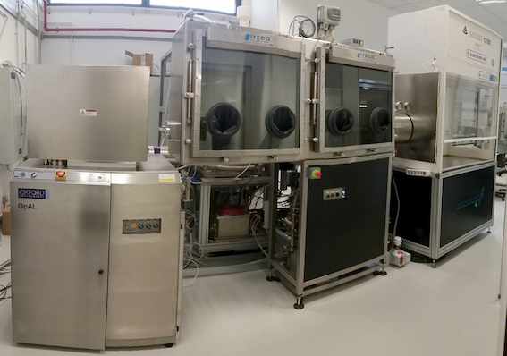 Impianto multicamera (cluster) per realizzazione di film sottili e nanostrutturati